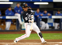 라팍 타율 꼴찌 설움 털었다! 1점 차 리드 쉽지 않았지만…한화 최재훈 “우린 원체 강한 팀, (문)동주에 고맙다” [PO3]