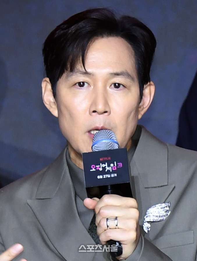 [포토]‘오징어 게임 시즌3’ 출연 소감 밝히는 이정재