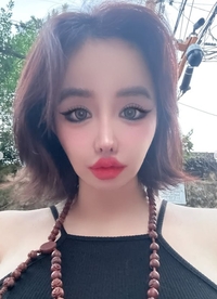 박봄 “외모 XX처럼 만들어놔” YG 향한 추가 폭로