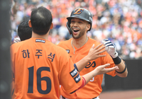 1차전 승리 라인업으로 나선다!→‘현진-우주’ 미출전…벼랑 끝 한화 ‘19년 만에 KS’ 진출 이뤄낼까 [PO5]