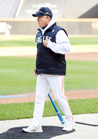 [포토]한화 김경문 감독, 결전을 앞두고...