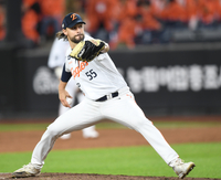 [포토] 역투하는 한화 와이스