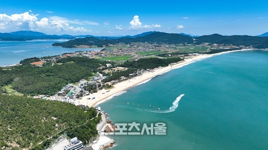 완도 신지 명사십리, 건강 충전 활력 충전 ‘맨발 걷기 명소’