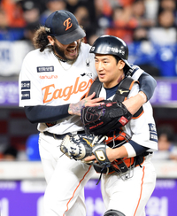 ‘최후의 승부’ 한화가 더 강했다…삼성 완파하며 ‘19년 만에’ 대망의 KS 간다 [PO5]