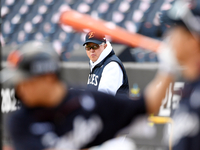 [포토]PO 5차전 앞둔 한화 김경문 감독