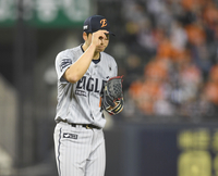 ‘이게 무슨 일이야’ 78억 투수 엄상백, 가을 ERA 27.00 남기고 증발…KS 명단서 제외 [KS미디어데이]