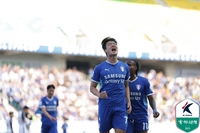 승리 못 지킨 수원, 전남과 2-2 무승부…선두 인천과 7점차