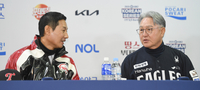[포토] 이야기 나누는 김경문-염경엽 감독