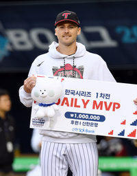 [포토]6이닝 2실점 LG 톨허스트, KS 1차전 MVP