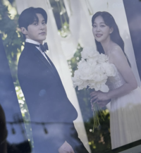 윤선우♥김가은, 10년 열애 결실...오늘 결혼