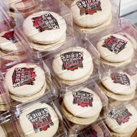 사랑스러운 LG 치어리더 이주은이 ‘LG 마카롱’을 선사하면 거부할 수 있겠는가? 없을 것! [포토]