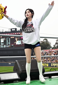 LG 치어리더 이주은, 이기자! [포토]