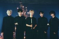 투모로우바이투게더, ‘Starkissed’ 日 오리콘 5일 연속 1위