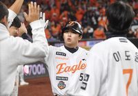 첫 KS 맞아? 한화 문현빈-노시환 1회초 백투백 홈런 ‘쾅’! LG에 3-0 리드 [KS2]