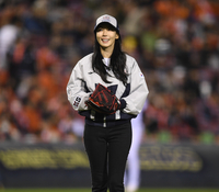 [포토] KS 2차전 시구 김소연 ‘긴장되네’