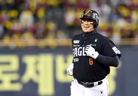 [포토]홈런에 환하게 웃는 한화 노시환