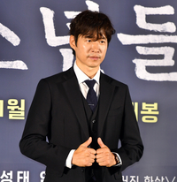 ‘프로는 다르다’ 유준상…칼맞고 11바늘 꿰맨후에, 구급차 실려가면서도