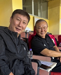 박항서가 개척한 길, 김상식이 갈고 닦는다…베트남 축구 이끄는 ‘환상의 계보’[하노이 리포트]