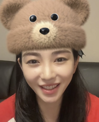 권민아, 연예계 복귀? 팬미팅→SNS 라이브까지 ‘열일 행보’