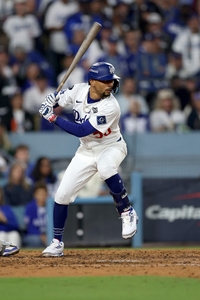 다저스 오타니만 ‘인성’ 좋은 것 아니었다→무키 베츠, 사회봉사 ‘으뜸상’인 클레멘테상 수상