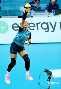 실바 40득점 ‘맹폭’ GS칼텍스, 흥국생명 잡고 3위 도약