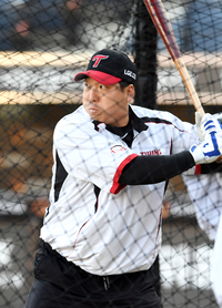 [포토]한국시리즈 3차전 준비하는 LG 김현수