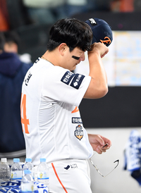 [포토]한화 김서현, 자꾸 눈물이...