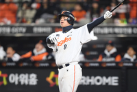 [포토] 노시환 ‘파울이야?’