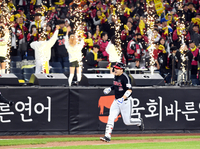 [포토]LG 김현수, 경기 뒤집는 솔로 홈런