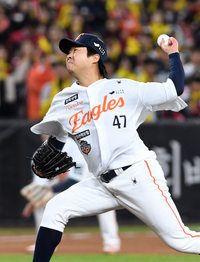 [포토]한화 김범수의 역투