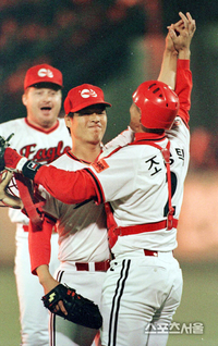 ‘한화 향한 남다른 애정’→‘레전드’ 구대성 & 조경택 “후배들이 1999년 우승 세리머니 재현해주길” [KS인터뷰]