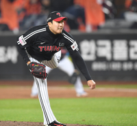 [포토] 역투하는 LG 선발 손주영