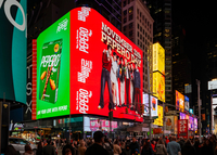 롯데웰푸드 ‘빼빼로데이’ 맞아 세계 거점 도시서 홍보…“빼빼로로 사랑을 나누세요”