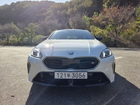 300마력의 핫해치, 4륜구동으로 일상을 품다: BMW M135 xDrive 시승기 [원성윤의 가요타요]