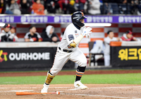 [포토]한화 손아섭, 또 안타!