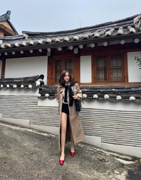 ‘비연예인♥’ 효민, 늘씬한 기럭지로 시선 강탈