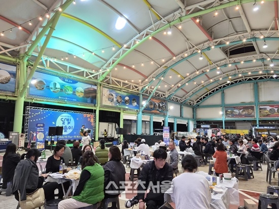 완도군, ‘달빛 나들이 야시장’ 성료