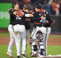 [포토] 환호하는 LG ‘우승에 1승 남았다’