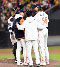 [포토]위기에 몰린 한화 와이스