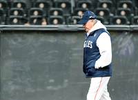 [포토]4차전 역전패 당한 한화 김경문 감독