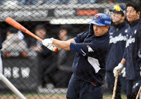 [포토]힘차게 스윙하는 한화 손아섭