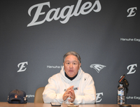 [포토] 답변하는 김경문 감독