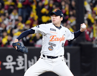 [포토]한화 조동욱의 역투