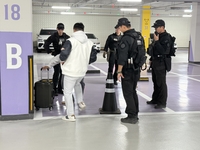 이게 무슨 일? 대전구장 주차장에서 ‘수상한’ 캐리어 발견→경찰 특공대 출동→알고 보니… [KS 백스톱]