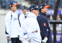 [포토]한화 김경문 감독, 운명의 5차전 앞두고...