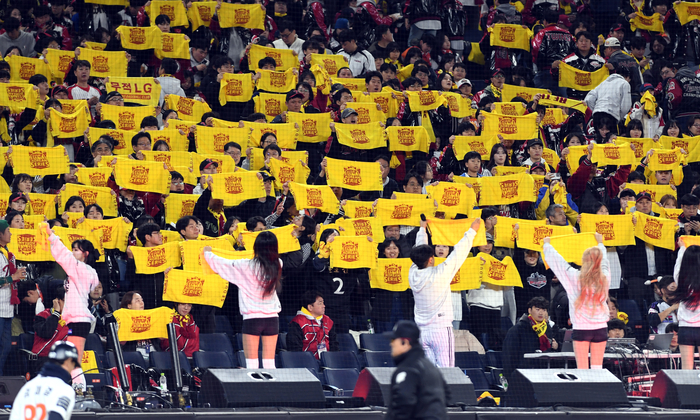 ‘LG 우승으로 마무리’ 2025 가을, 관중 33만명-입장수입 160억 육박…어느 때보다 뜨거웠다 [SS포커스]