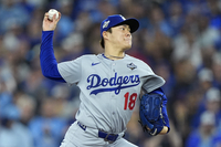 ‘야마모토 KKKKKK+베츠 부활 적시타’ 다저스, 토론토 제압 ‘3승3패’…WS, 최종 7차전 간다