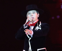 지드래곤, APEC서 ‘파격’ 무대…‘만파식적’ 언급한 李대통령·‘폰카’ 든 각국 정상들