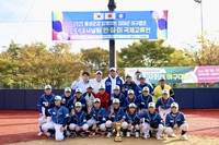 ‘3개국 유망주 참여’ 김태균 야구캠프 국제교류전, 성황리 종료…“인생 전체를 바꾸는 힘 될 것”