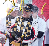 이창욱, 완벽한 시즌으로 2025 슈퍼레이스 챔피언 등극!